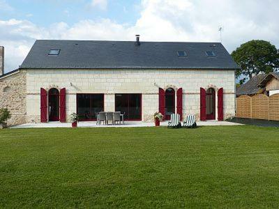 Jolie Maison De Campagne En Pierre De Tuffeau Longué Exteriér fotografie